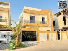 Own a villa with a personal finish on a main street, close to all services. Freehold ownership for a