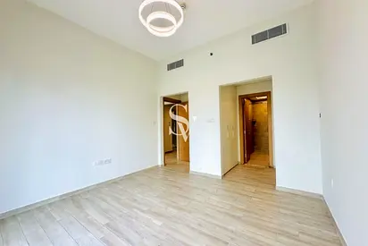 Pool view | White Goods | Low Floor | Spacious