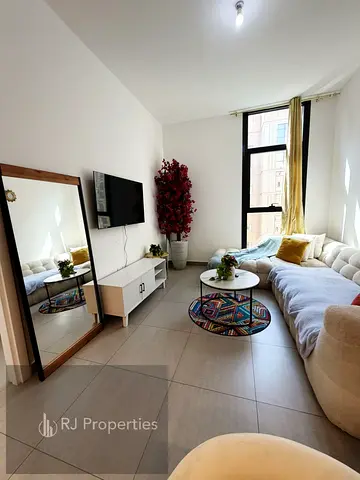 Luxury 1BHK Apartment With All Utilities Bills With All Amenities Prime Living
