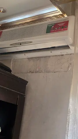 Used wall-mounted split air conditioner (indoor unit) - working condition