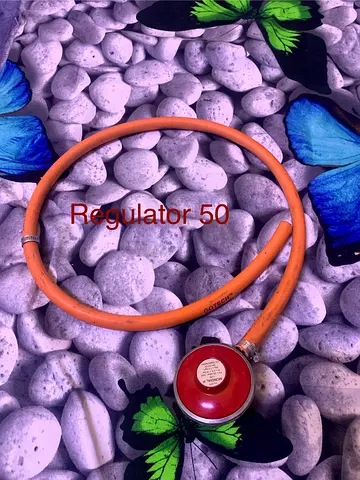 Gas Regulator with Hose (50 mbar) - Good Working Condition