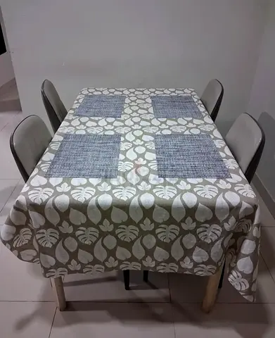 dinning table for sale