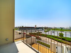 Corner Kitchen | Park View | Near Golden Beach