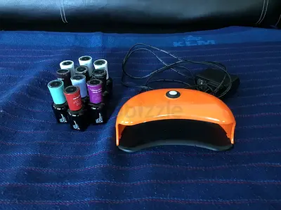 Sally Hansen UV LED Nail Curing Light and 10 Gel Nail Polish