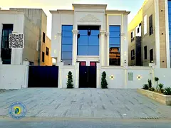 For sale 5-bedroom villa with a roof , including registration fees, in Al Helio 2, Freehold .Bank fi