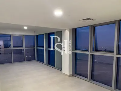 Maid's Room | Kitchen Appliances | High Floor