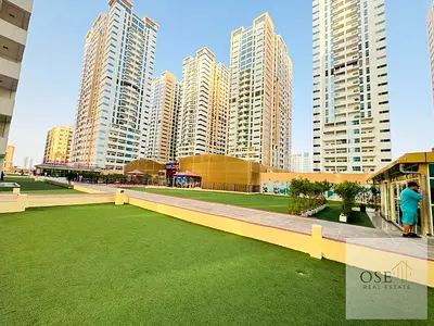 شقة مميزة للبيع كاش في أبراج عجمان ون تتكون من غرفة وصالة بمساحة واسعة تصل إلى 1000 قدم مربع وتتميز بتصميم عصري يوفر الراحة والعملية مع توزيع مثالي