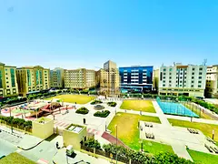 30 Days Free-12 Cheques payment-Front of park-Coverd parking - Book now