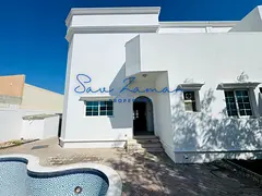 RENOVATED FULL KITCHEN WC PRIVATE GARDEN POOL INDEPENDENT VILLA