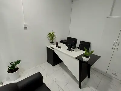 Modern Office Space |Direct from Owner | free Utility