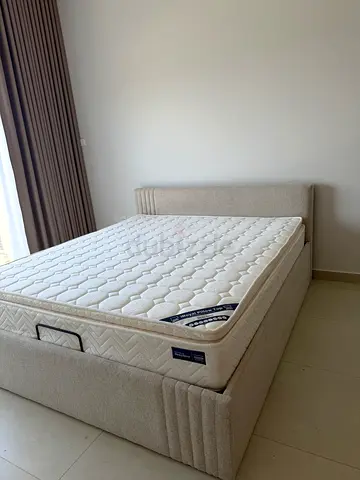 Beige Upholstered Hydraulic Storage King Bed (180x200 cm) - Excellent Condition