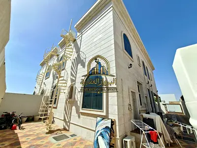 Luxurious 5 bedroom with maid room villa for rent