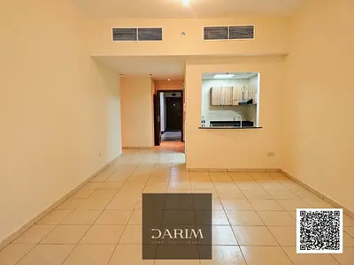🏡 شقة غرفتين وصالة جديدة للإيجار في عجمان | إطلالة جزئية على البحر | بناية عائلية | 50 ألف درهم | بالقرب من الكورنيش