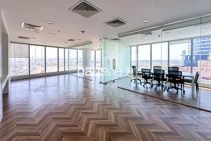 Fitted | 2 Parking Spaces | Corner Unit