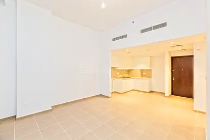 Low Floor | Community View | Vacant on Transfer