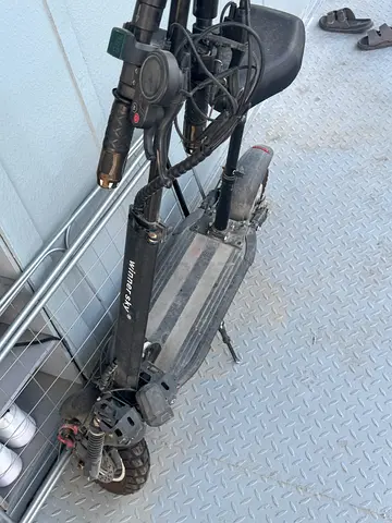 Used Winner Sky Electric Scooter - Foldable, Needs to clean only