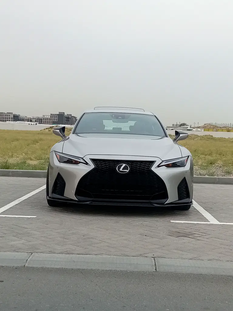 Lexus IS-Series 2023 — photo 1 of 12