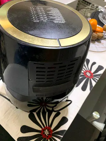 Used Black Air Fryer - Works like new