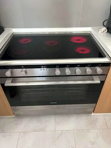 Siemens full electric digital cooking range latest version 90cm