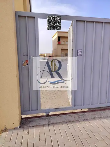 Industrial Warehouse for Rent in Ajman 🏭 📍 Prime location within a commercial and industrial area, suitable for industrial and commercial uses. 📐