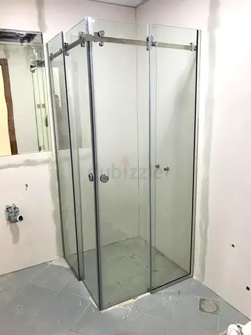 Shower glass partition