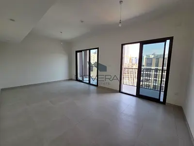 READY TO MOVE - DISTRESS DEAL - POOL VIEW