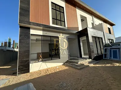 فيلا توأم فاخرة || في حوشي || موقع متميز || تصميم واسع || 5 غرف نوم رئيسية || تملك حر للعرب فقط