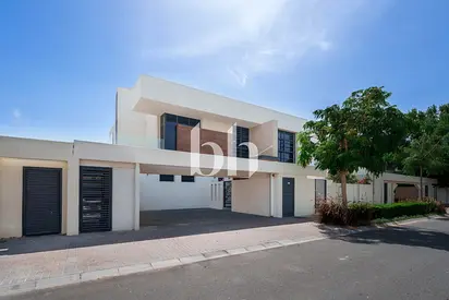 Luxury | Type 1 Contemporary | Landscaped Garden
