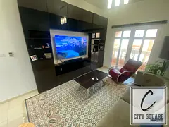 Corner unit with maid's room / vacant on transfer