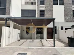 5 BR Villa | Multiple Balconies | Private Garden