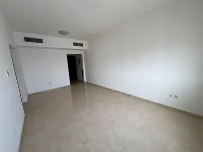 شقة غرفتين وصالة للإيجار في الجرف – خلف مركز الدلتا، بجوار المدرسة الوطنية