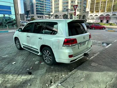 Land Cruiser 2017 VXR V8