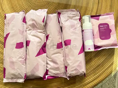 Frida Mom postpartum kit - instant ice maxi pads + cooling pad liners + healing foam