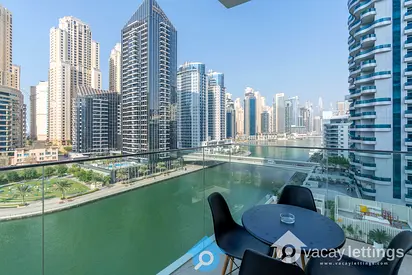 منزل لوكس على الواجهة البحرية - إطلالة على مرسى دبيمنزل فاخر على الواجهة البحرية - إطلالة على مرسى دبي