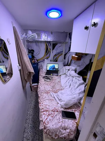 Capsule partition available for rent