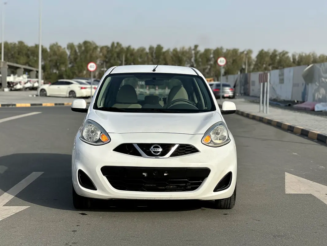 Nissan Micra 2020 — photo 1 of 15