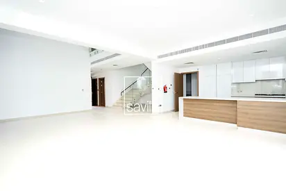 4 Bedroom | Huge Property | Private Graden