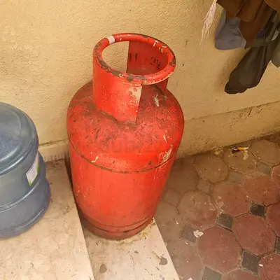 Used Red LPG Gas Cylinder (Large) - Good Condition