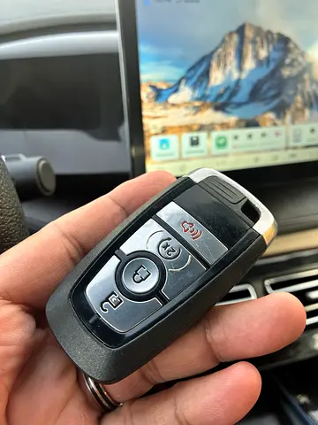 Original Key Bronco sport (used)