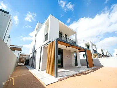 Ready to move|Branded Villa | Single Row