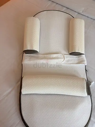 Adjustable Baby Lounger  Anti-Reflux Sleeping Nest – Like New