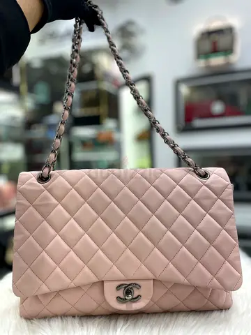 Chanel Light Pink Classic Maxi Quilted Lambskin Single Flap (Authentic/PreOwned)