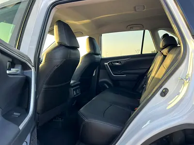 صورة 16 لـ 2025 Toyota RAV 4
