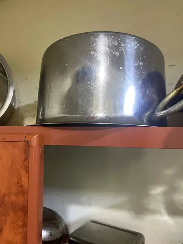 Used stainless steel cooking pot (medium size) - good condition