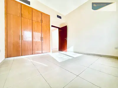 HOT OFFER ! FULLY SPACIOUS 1BHK WITH BALCONY WITH WARDROBE CENTRAL AC NEAT AND CLEAN BUILDING ONLY FOR FAMILY JUST 35k IN ABU SHAGARA