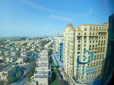 BRIGHT & SPACIOUS | PRIME LOCATION | CITY VIEWS