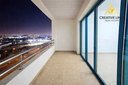 Offer offer offer 3bhk with 1 Month free / big flat with big balcony/big store room ,laundry room/gym pool parking free