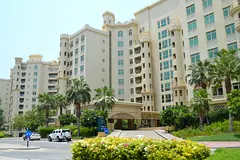 Elegant 2-Bedroom Apartment in Al Tamr | Prime Palm Jumeirah Location