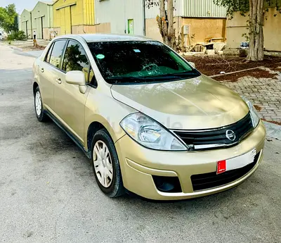 Nissan Tiida 2012