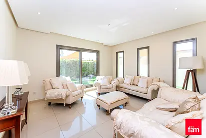 Stunning Villa | Prime Spot | Practical Layout